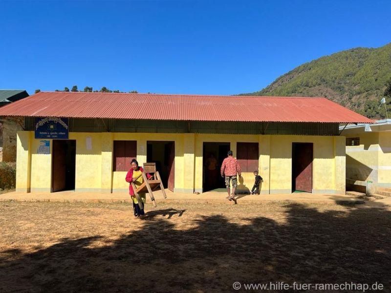 Siddheshwori Basic School in Mugan