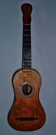 2015: Ankauf und Restaurierung einer originalen Gitarre des Gothaer Baumeisters Bindernagel aus dem Jahre 1804
