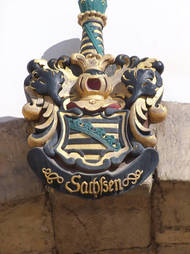 1999: Wappen im Hof von Schloss Friedenstein