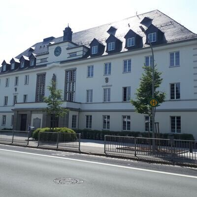 Mittelschule nachher