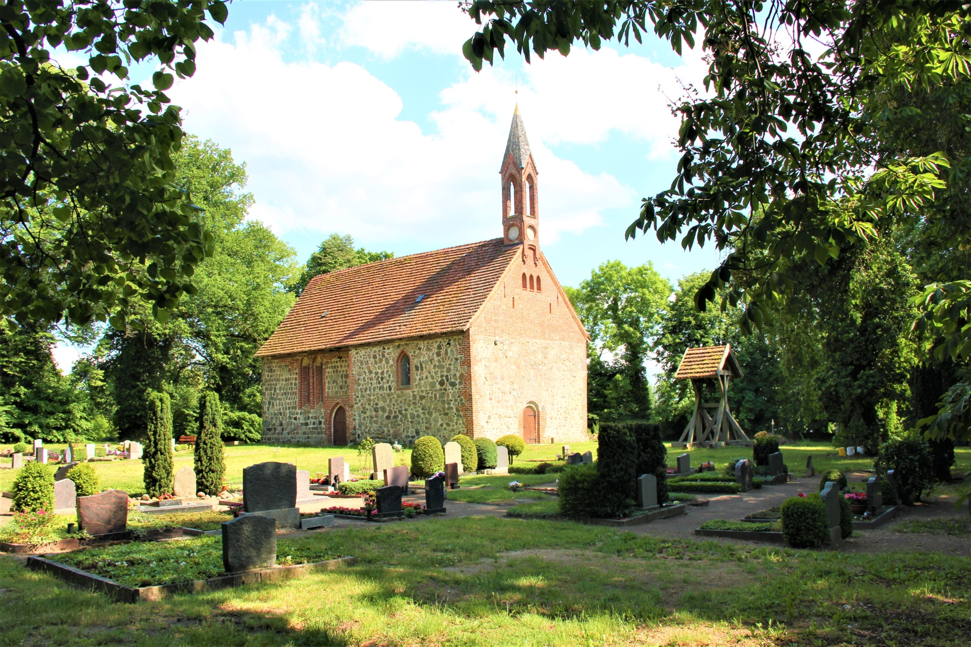 Kirche Satow