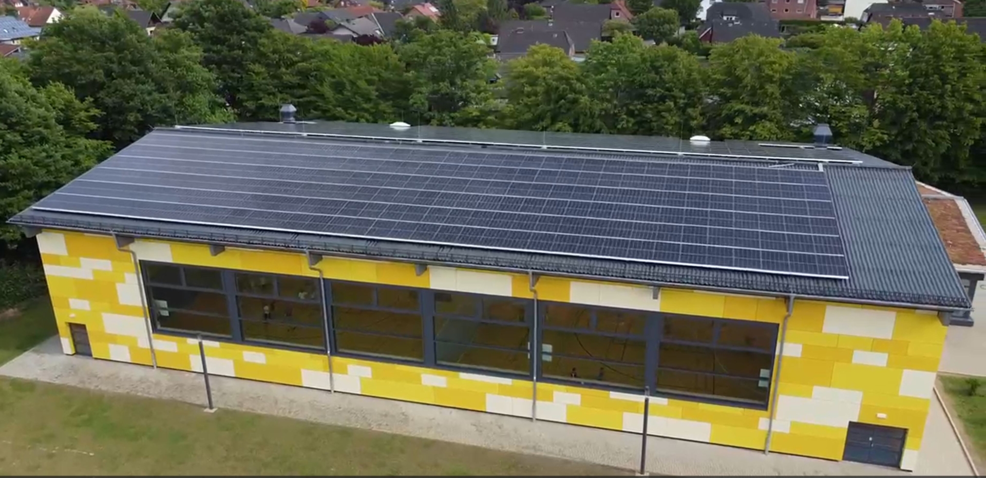 Bürger-Solaranlage Sporthalle Sachsenhagen