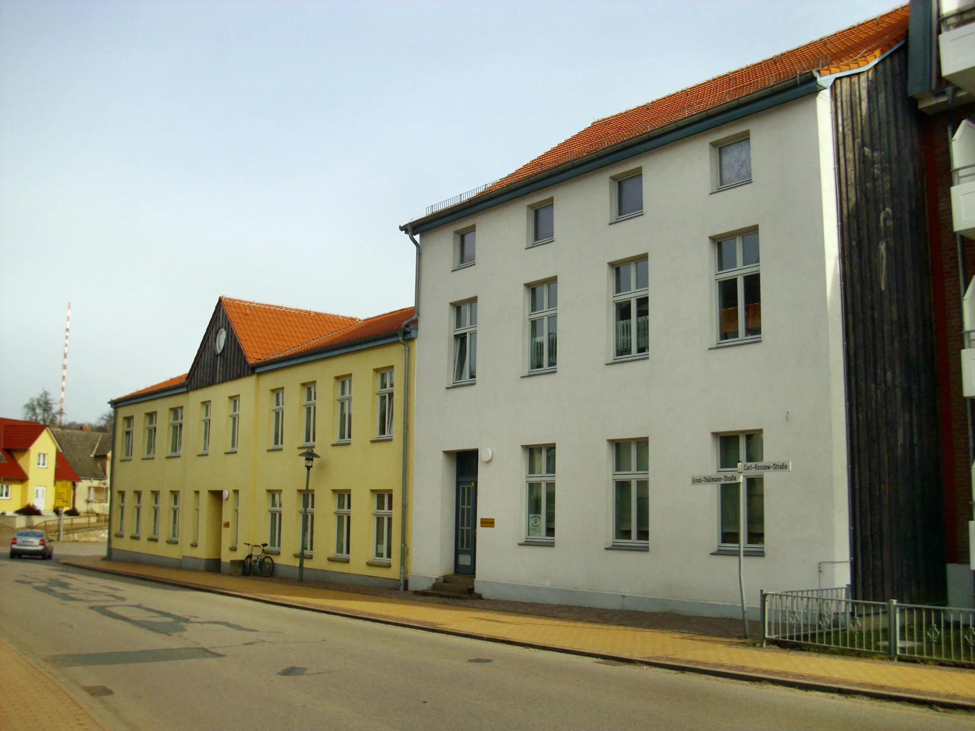 Außenansicht der Begegnungsstätte Alte Schule in Marlow