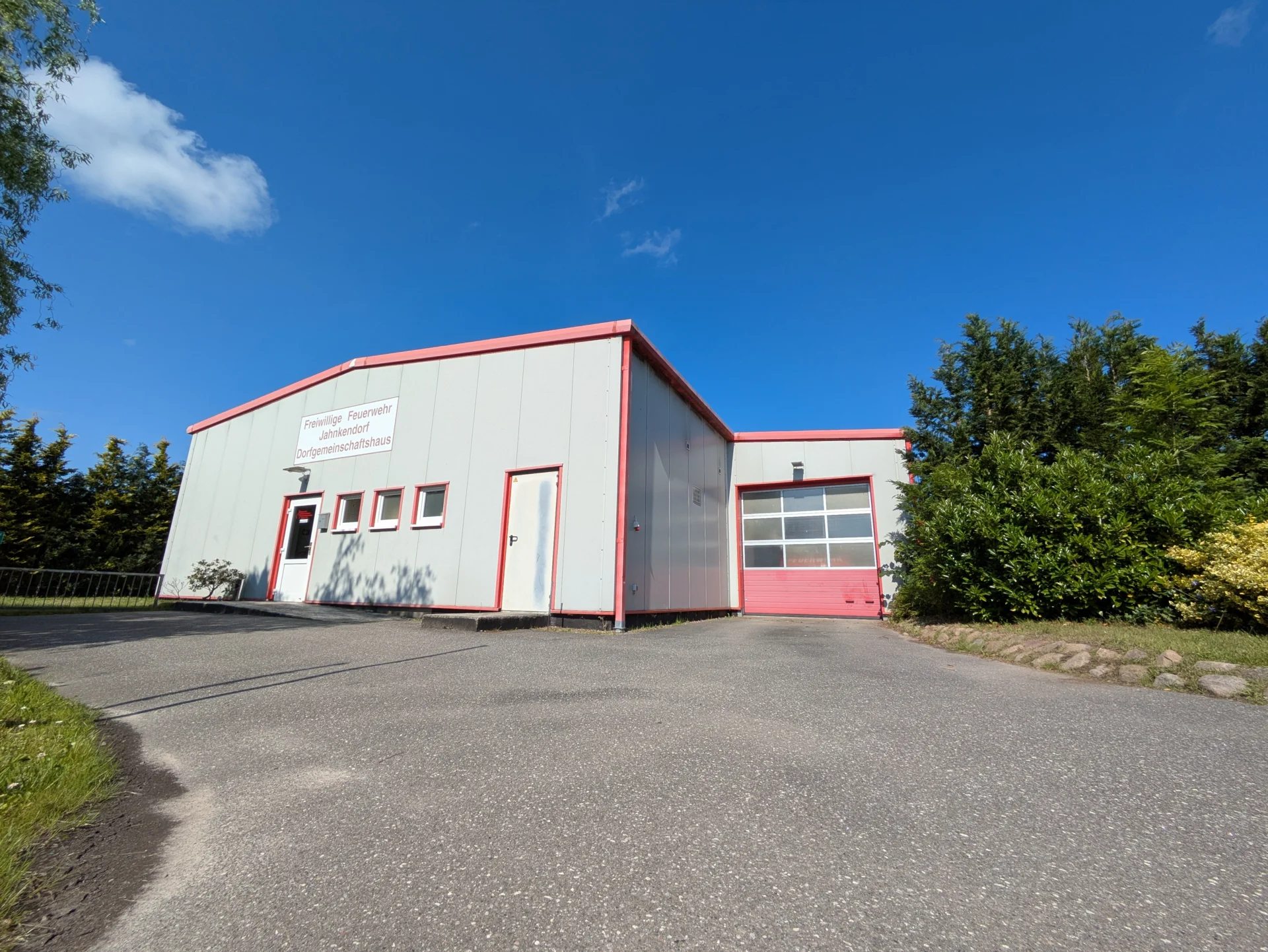 Außenansicht Dorfvereinshaus Feuerwehr Jahnkendorf