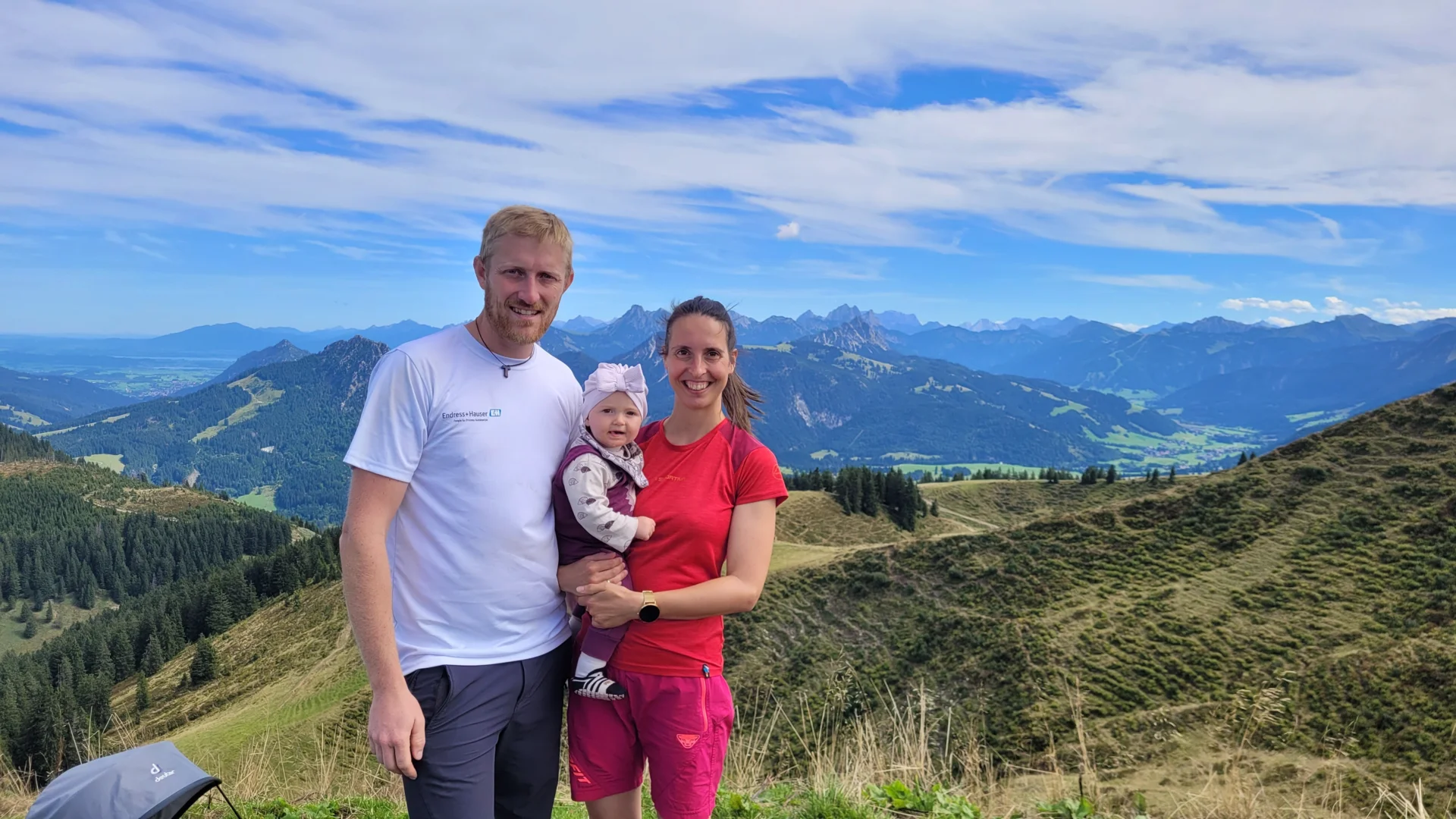Ihre Gastgeber Julia und Christoph mit Tochter Lucia