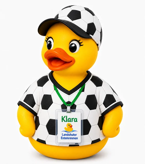 Klara im Fußballoutfit