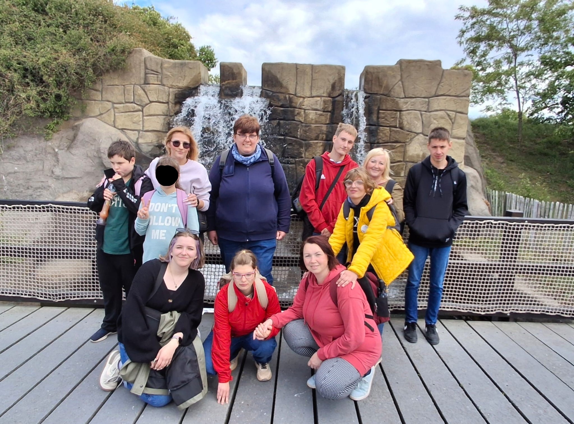 Auch wie letztes Jahr durfte das Erinnerungsbild vor dem kleinen Wasserfall nicht fehlen.