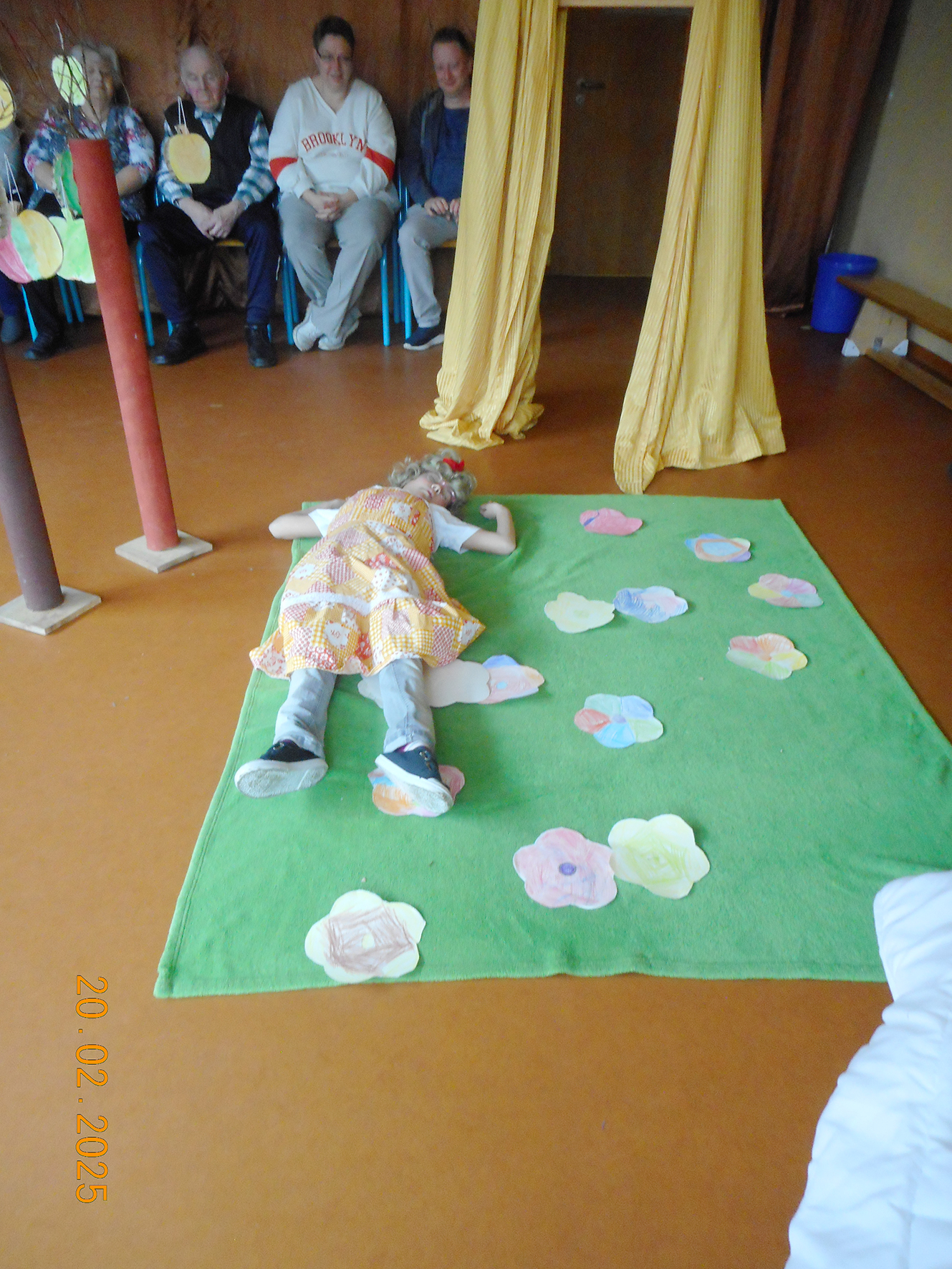 Märchenspiel "Frau Holle"