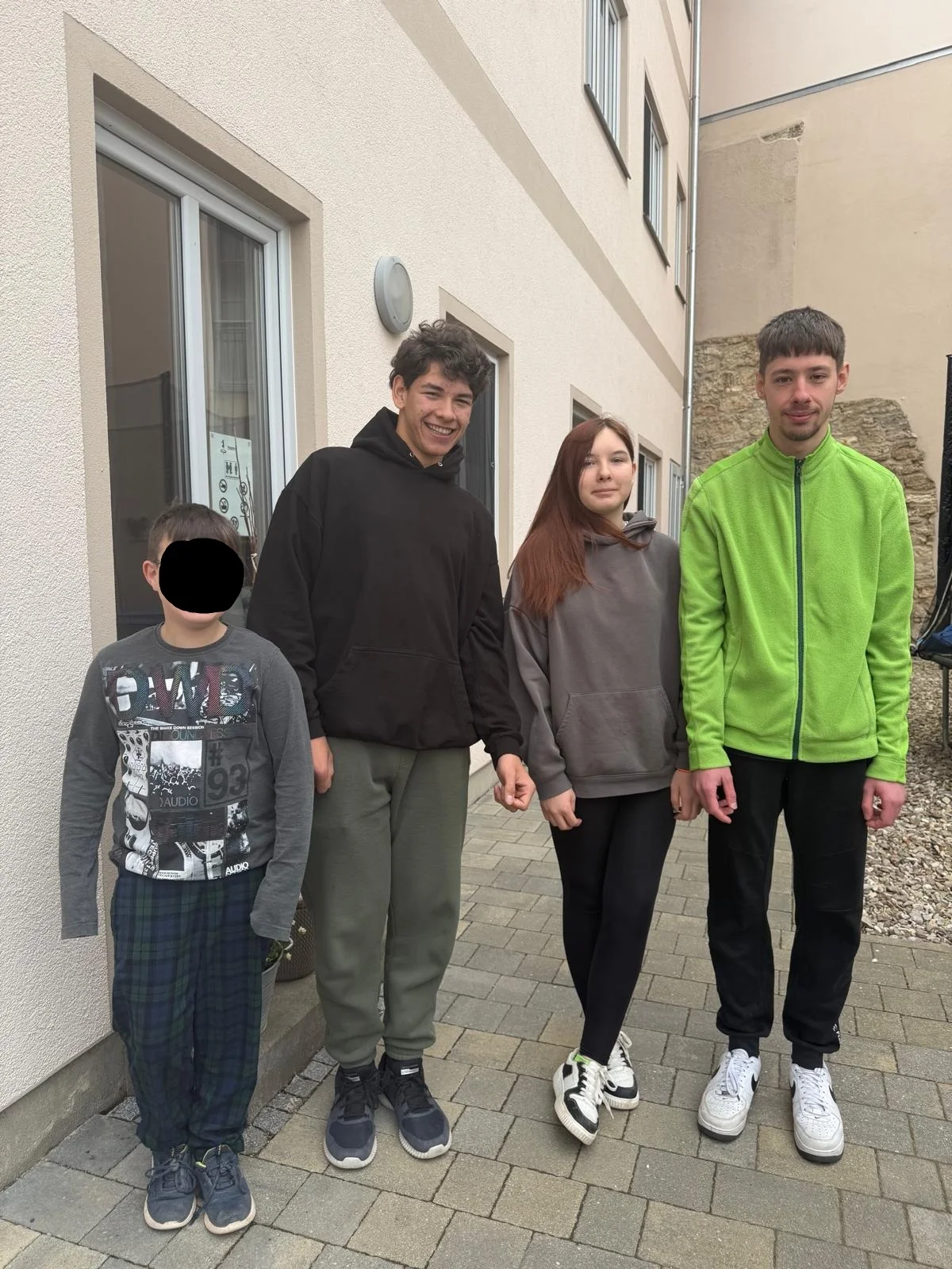 Die Ostereiersuche kann beginnen.