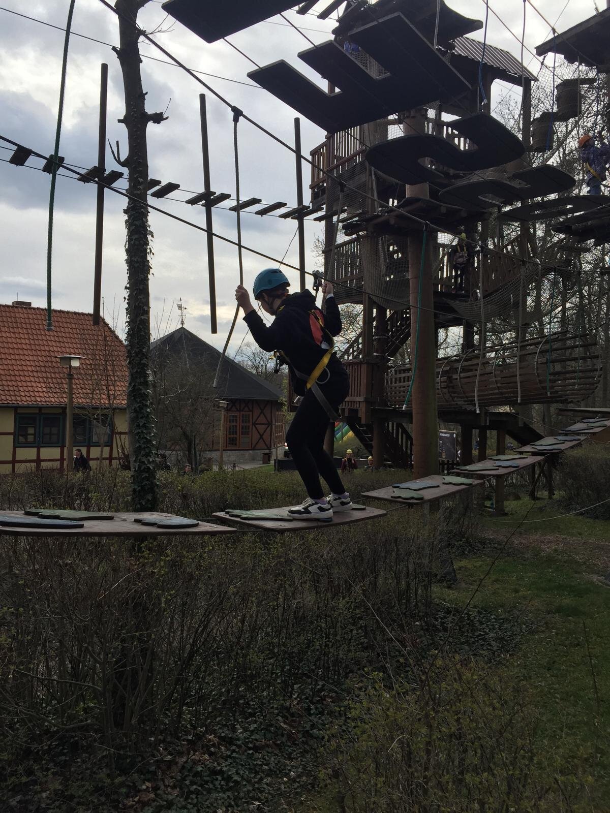 Die Zweite folgte ihr direkt.