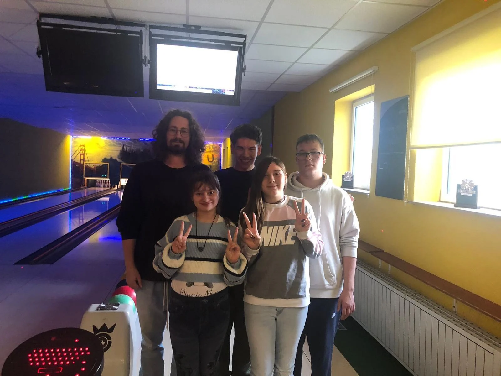 Ein Gruppenbild beim Bowlingabend.