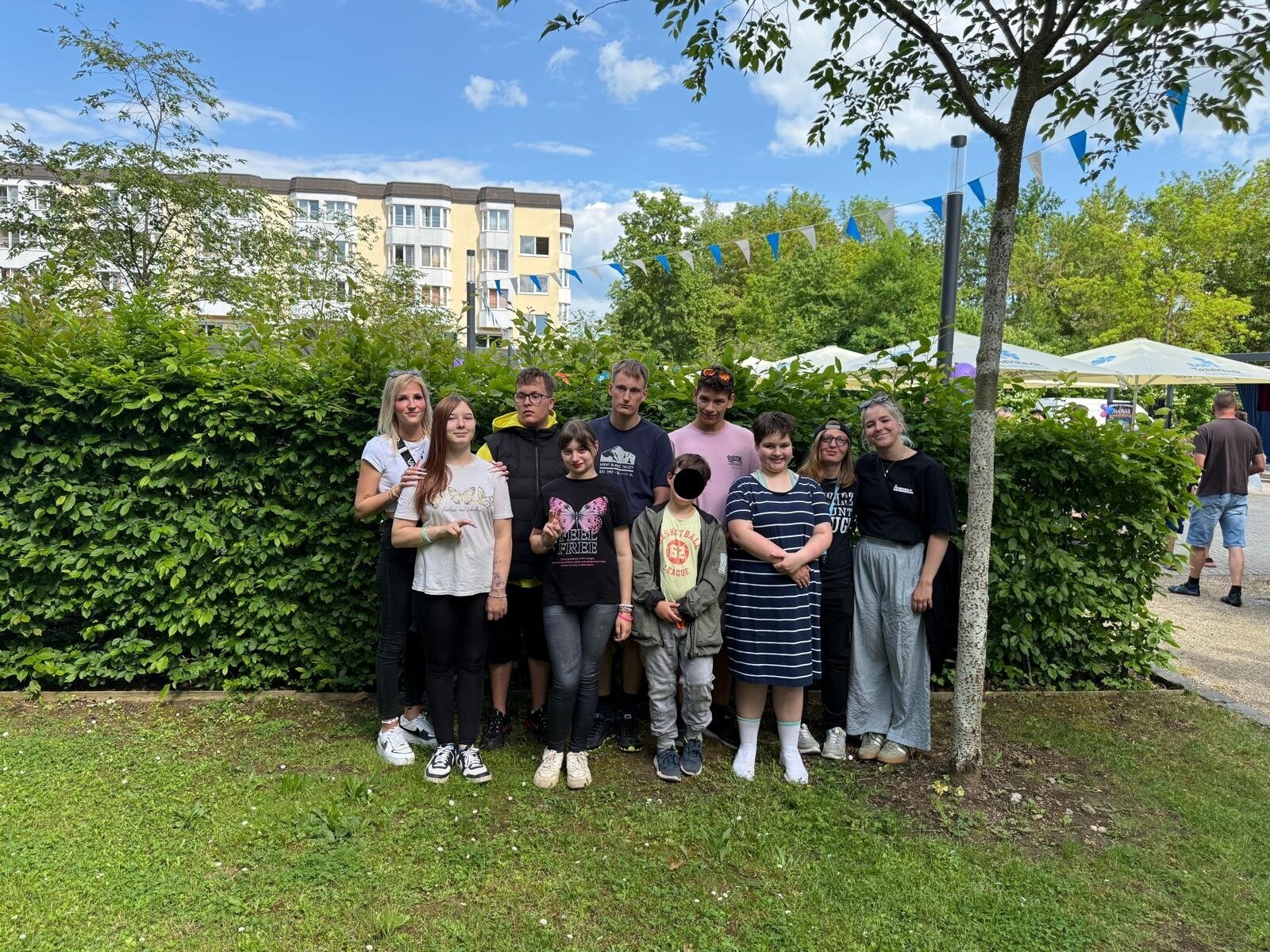 Ein Gruppenbild mit den anwesenden Betreuerinnen.