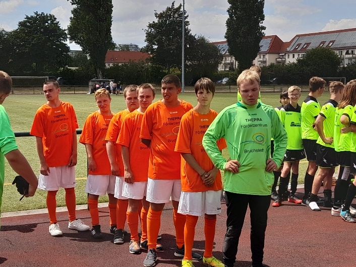 Bruchstedter Mannschaft erkämpft sich den 3. Platz beim Fußballturnier in Erfurt