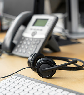 close-up-person-working-call-center