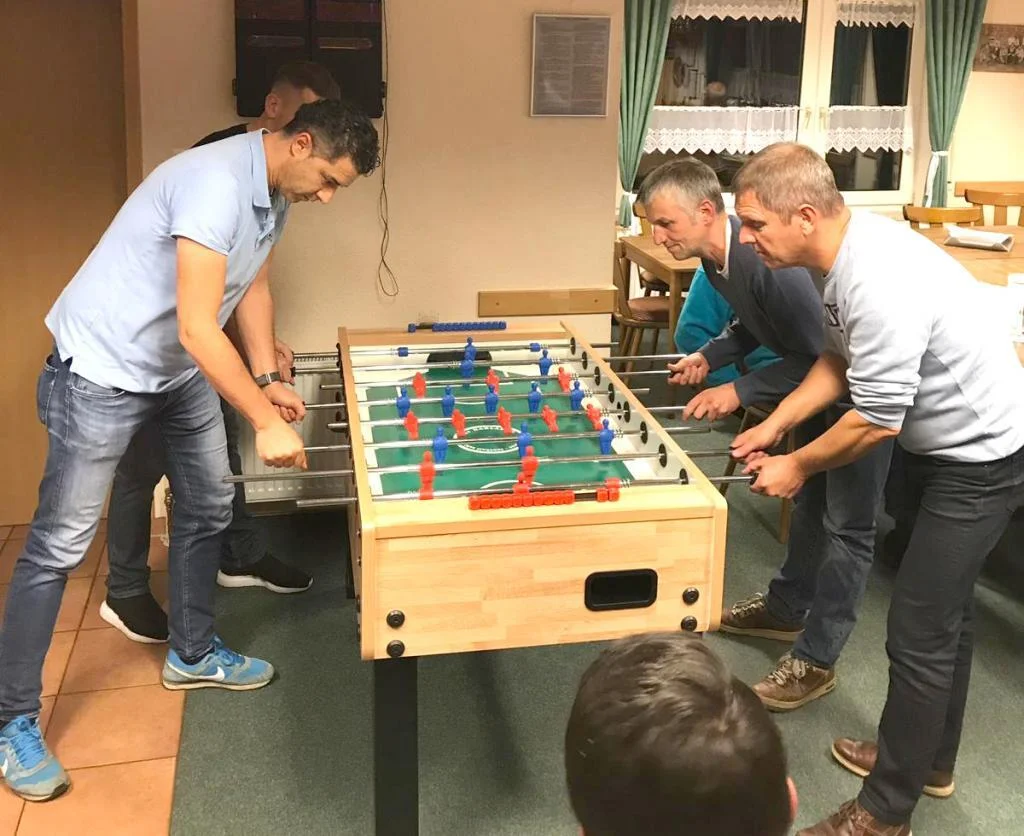 kicker1
