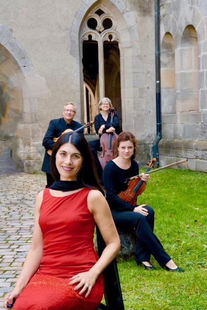 Trio mit Mira