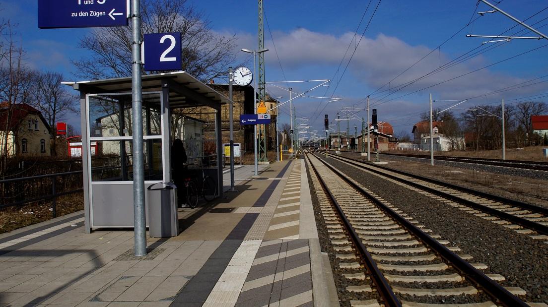 Bahnhof Neulöwenberg