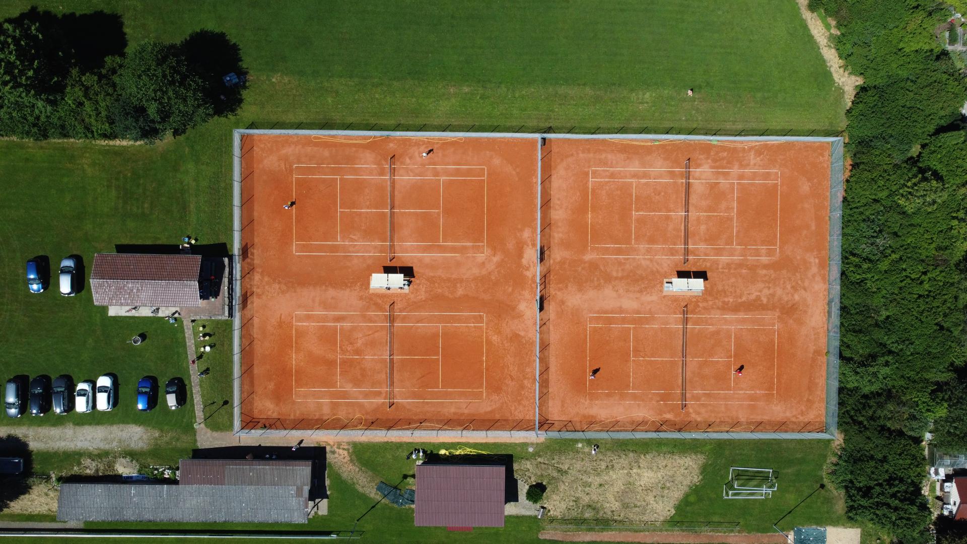 Tennisplatz von oben_Bild 3