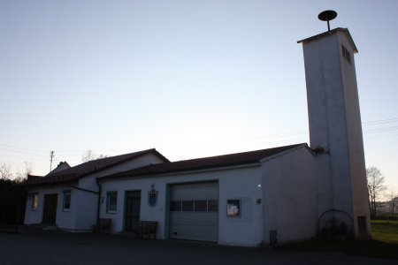 Uttenhofen Feuerwehrhaus