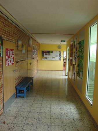 Schulgebäude 7