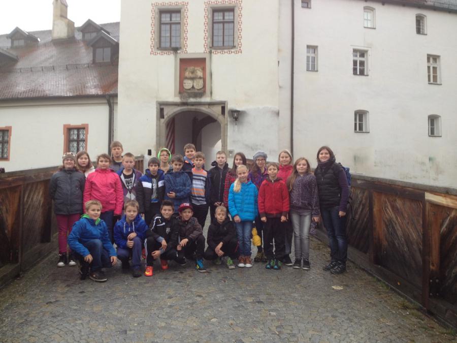 Die Ortenburger Fünftklässler verbrachten ihre Kennenlerntage in Passau vor der historischen Kulisse der Veste Oberhaus.
