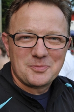 Uwe Römling, 1. Trainer