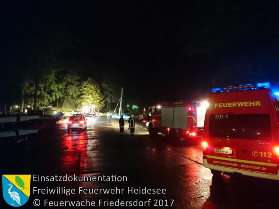 Einsatz 123/2017 | Brennende Grillhütte | Blossin Waldweg | 24.09.2017