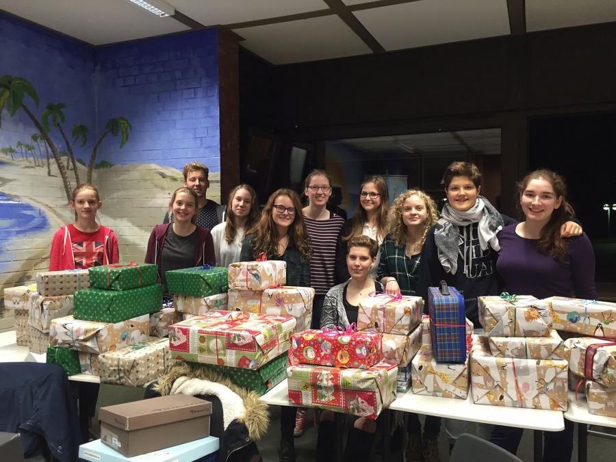 Weihnachtspaeckchen_2015 Weihnachtspaeckchen_2015