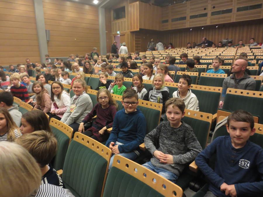 Im Theater