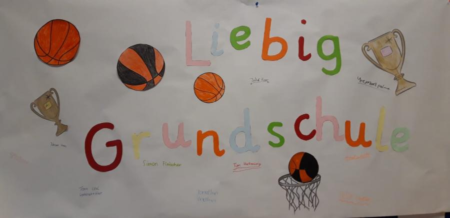 Banner für das Basketball-Finale