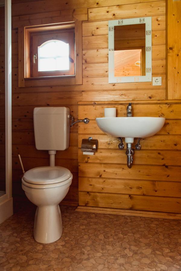 Campingplatz Rathenow Blockhütte Toilette