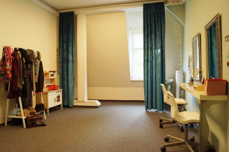 Altbau 2. OG - Verkleidungsraum