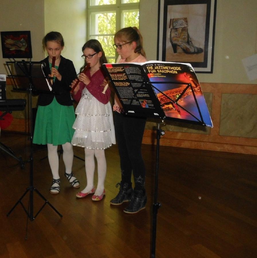 Unsere Schülerinnen und Schüler hochkonzentriert bei ihren Auftritten