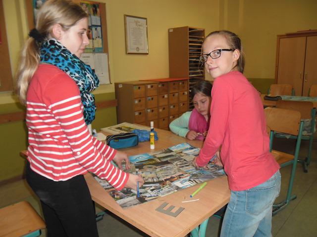 Zeitung und Wasser Zeitung und Wasser