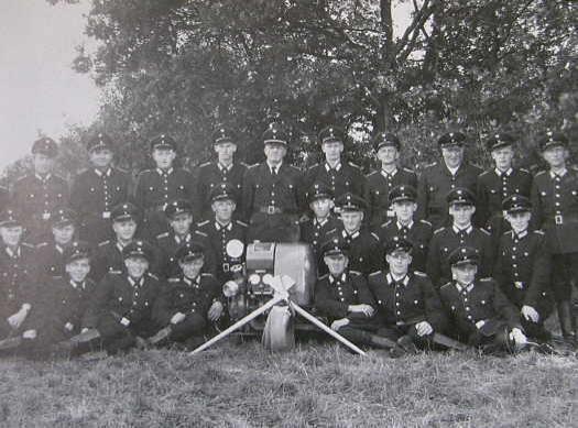 Freiwillige Feuerwehr Besdorf 1959 mit der Motorspritz