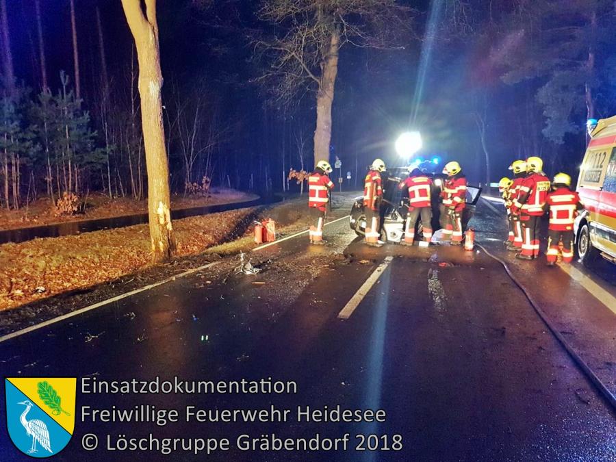 Einsatz 20/2018 | PKW gegen Baum | B246 OV Prieros - Gräbendorf | 13.03.2018
