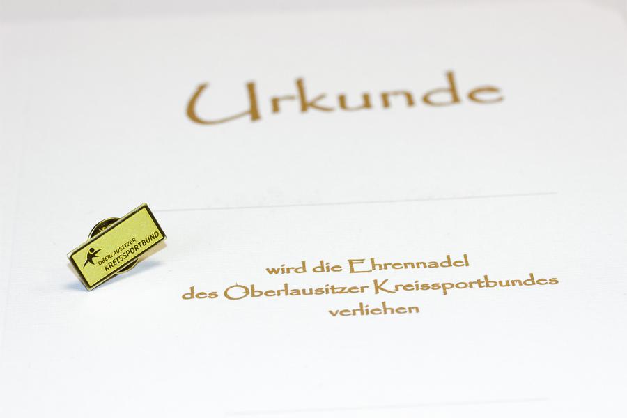 Ehrennadel des Oberlausitzer Kreissportbundes Ehrennadel des Oberlausitzer Kreissportbundes