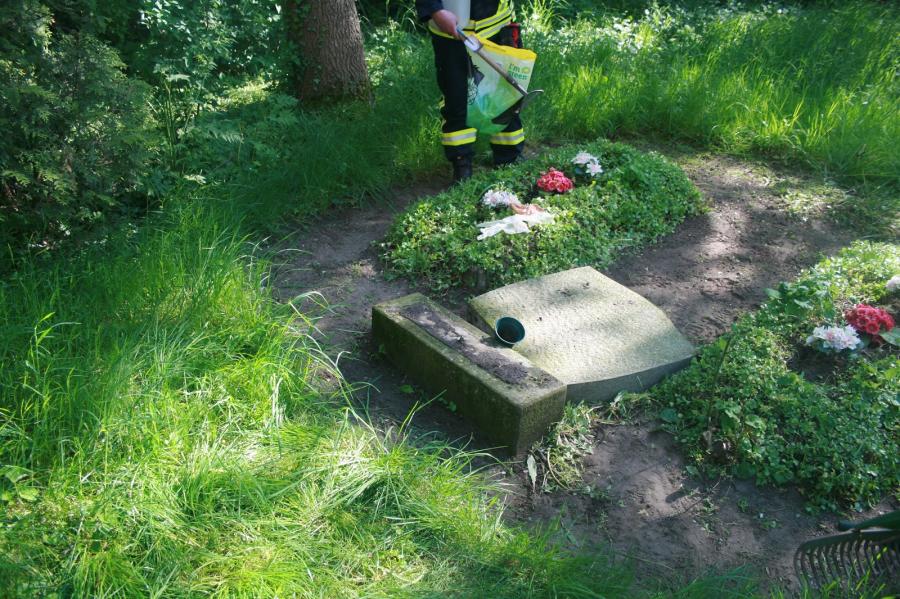 Hilfeleistung in Weselitz, Frau von Stein begraben