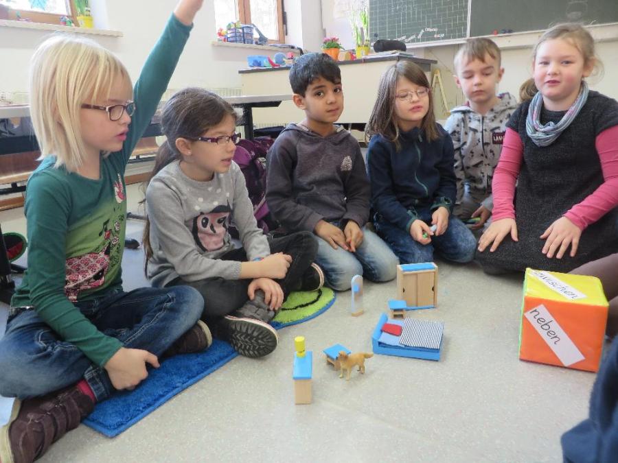 Grundschule Gemünden - Ole im Schlafzimmer Grundschule Gemünden - Ole im Schlafzimmer