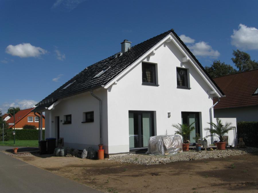 Einfamilienhaus mit Keller und Garage in Ulla