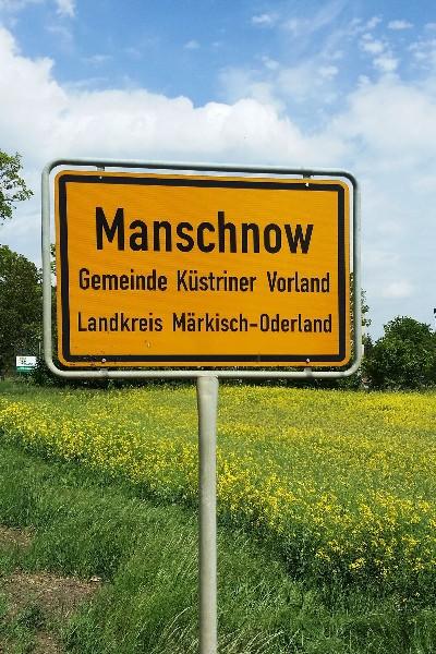 Schild Ortseingang Manschnow