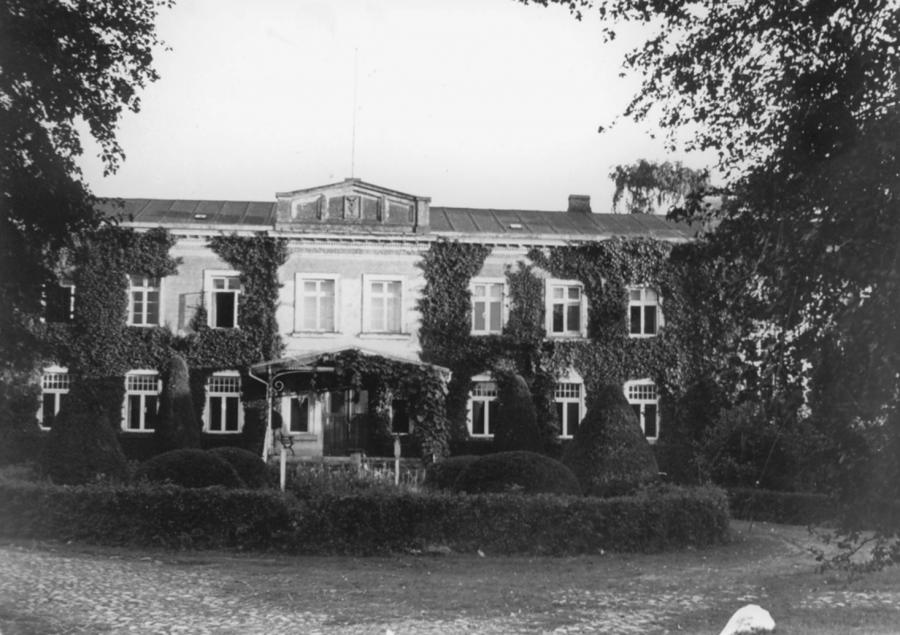 Das Gutshaus in Schorrentin (vor 1945) (2)