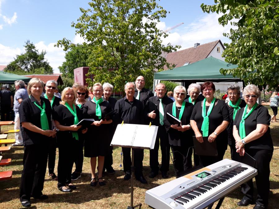 Der Traditionschor beim Dorfwiesenfest