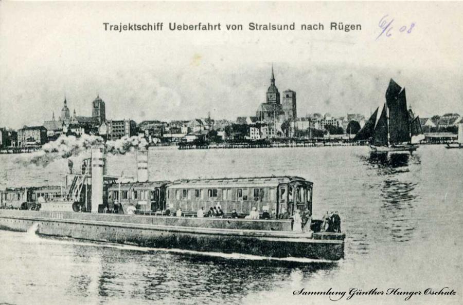 Trajektschiff Ueberfahrt von Stralsund nach Rügen