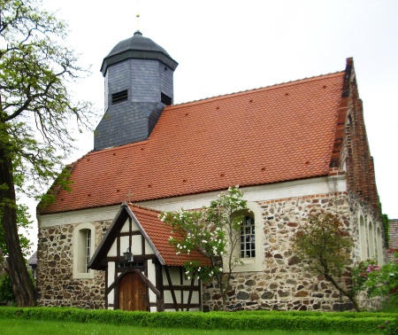 Kirche Friedersdorf 1.JPG