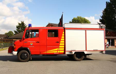 Technik Fahrzeuge LF8 links