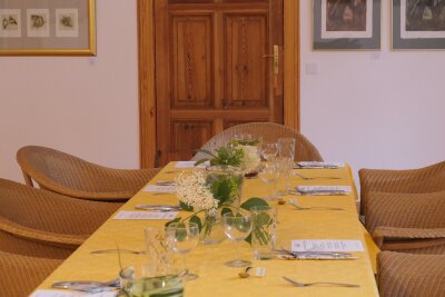 Veranstaltung: DAS BESONDERE KRÄUTERDINNER Fr 16. 05. 2025