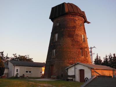 Mühle bei Sonnenuntergang