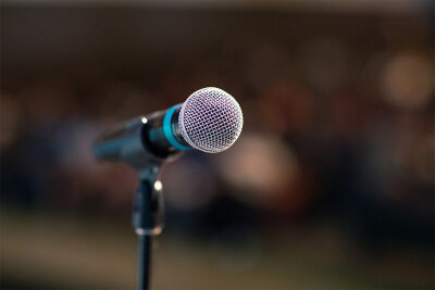 Veranstaltung: Poetry Slam – Wettstreit der Wortakrobat:innen Sa 19. 07. 2025