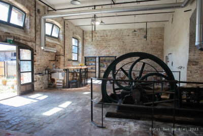 zu sehen: Maschinenhalle Brennerei CöthenFotograf: Ben de Biel